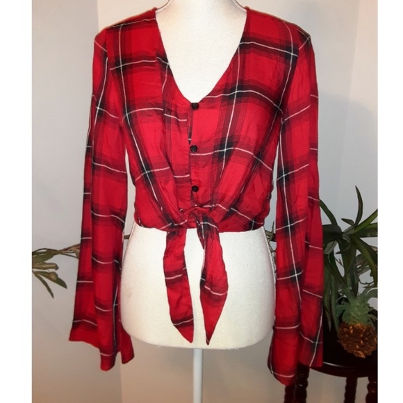 ♥️Wild Fable Belle Sleeve Plaid Crop Top - Picture 1 of 12